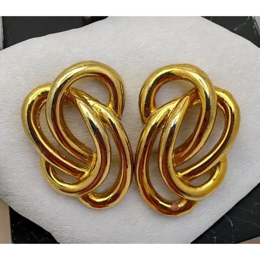Vintage Gold Tone Knot Earrings Oval Studs Woven Scroll Swirl Style Retro 80s